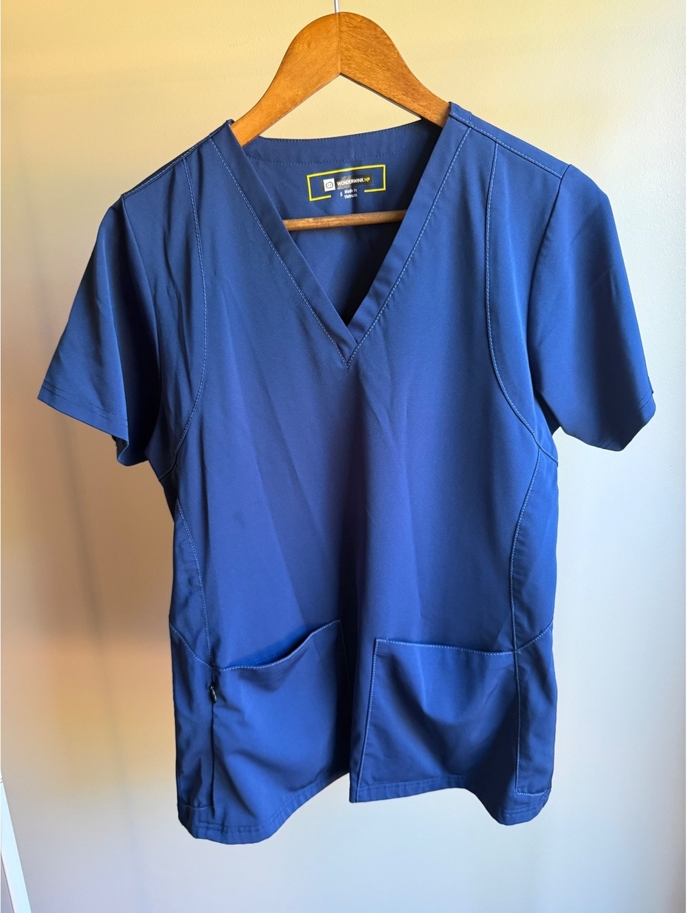 Wonder Wink HP v-neck scrub top